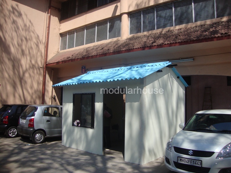 Solid-Wall-Partition